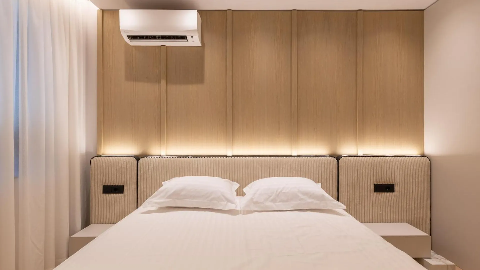 Central Inn, New Bazaar Apartment Tirana Albania